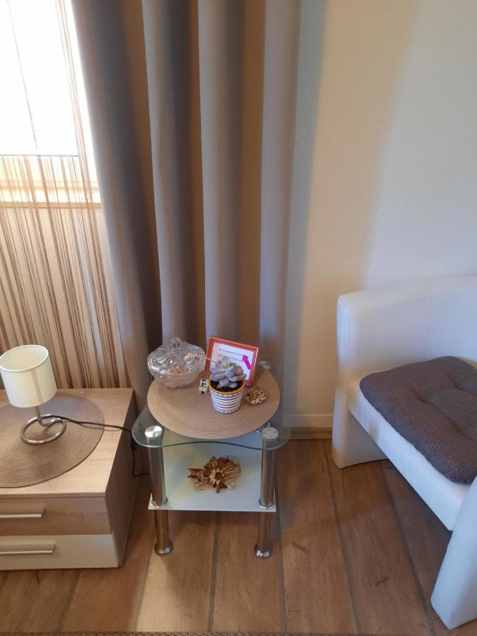 Studio Apartment Katalpa Zára Kültér fotó